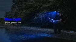 Modr� svetlo �elovky HA13 RGB pri no�nom rybolove